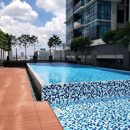 Netflix # Sky Suite Near Jaya One By Salaam Suites, 2 Pax Petaling Jaya Exterior foto