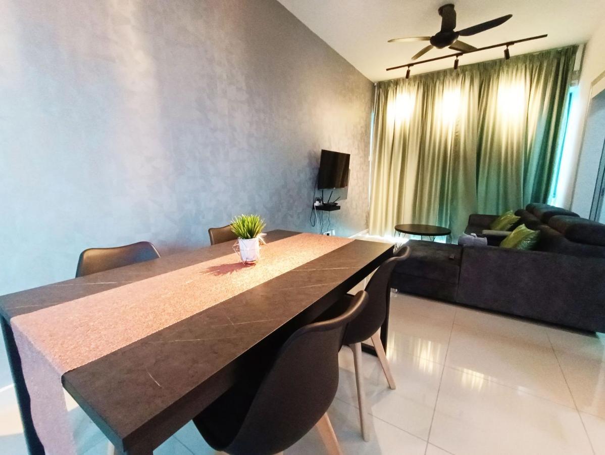 Netflix # Sky Suite Near Jaya One By Salaam Suites, 2 Pax Petaling Jaya Exterior foto